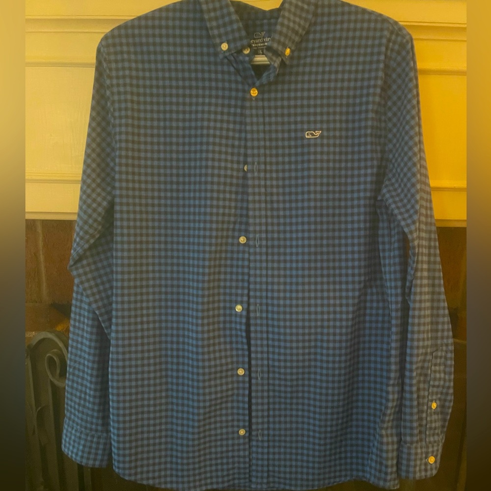 Boys XL Vineyard Vines button down